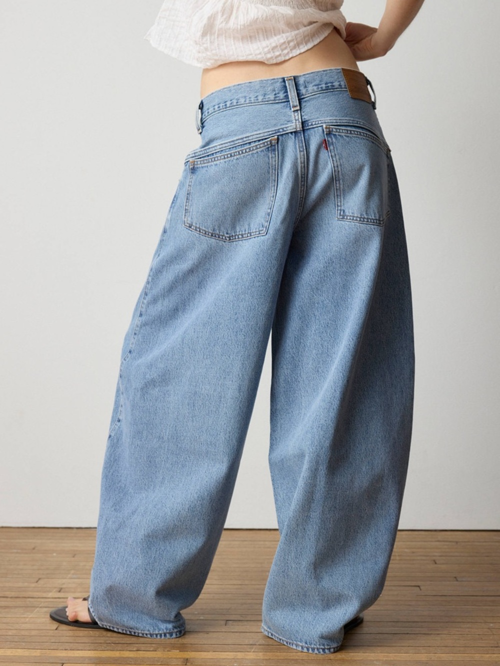 Super Baggy Barrel Jean - Picture 3 of 4